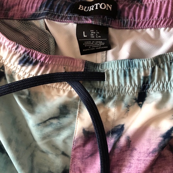 Men’s swim trunks. NEVER WORN! Size large - Picture 5 of 5